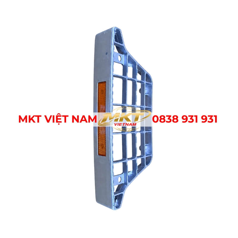 bậc lên xuống Hino 500 mã MEGA-03-009-EH
