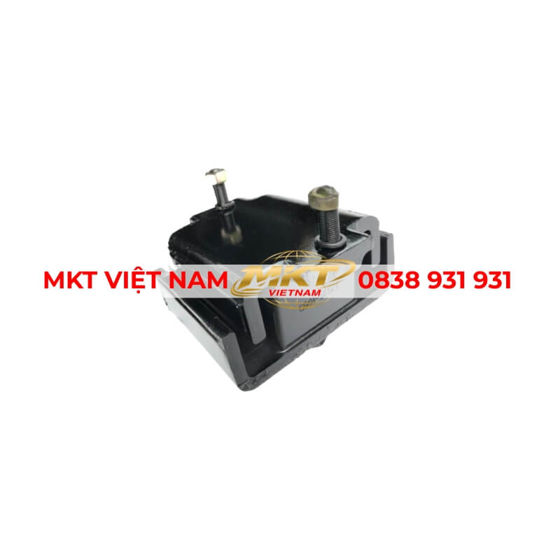 chân máy Hino 500 lắp giữa động cơ và khung xe