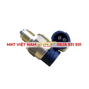 Chi tiết công tắc đèn lùi Hino 500 84220-EV010