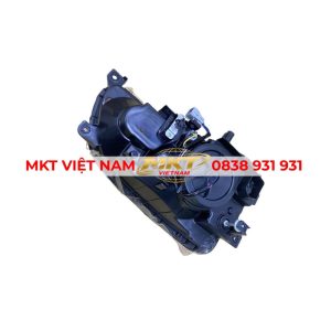 đèn pha Hino 500 lắp phía trước cabin
