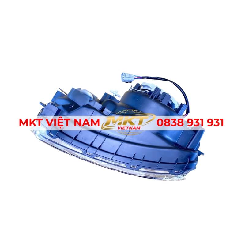 Đèn pha Hino 500 lắp phía trước cabin