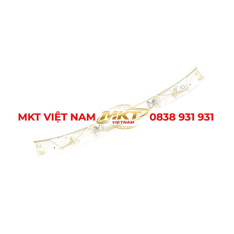 Mặt ca lăng Hino 500 lắp phía trước cabin