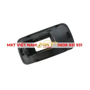 Ốp công tắc lên kính xe tải Hino 500 4.5-16 tấn