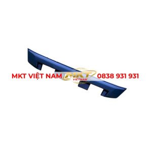 ốp trang trí trên cản xe tải Hino 500 4.5-16 tấn