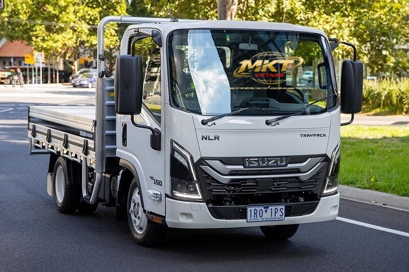 Isuzu NLR