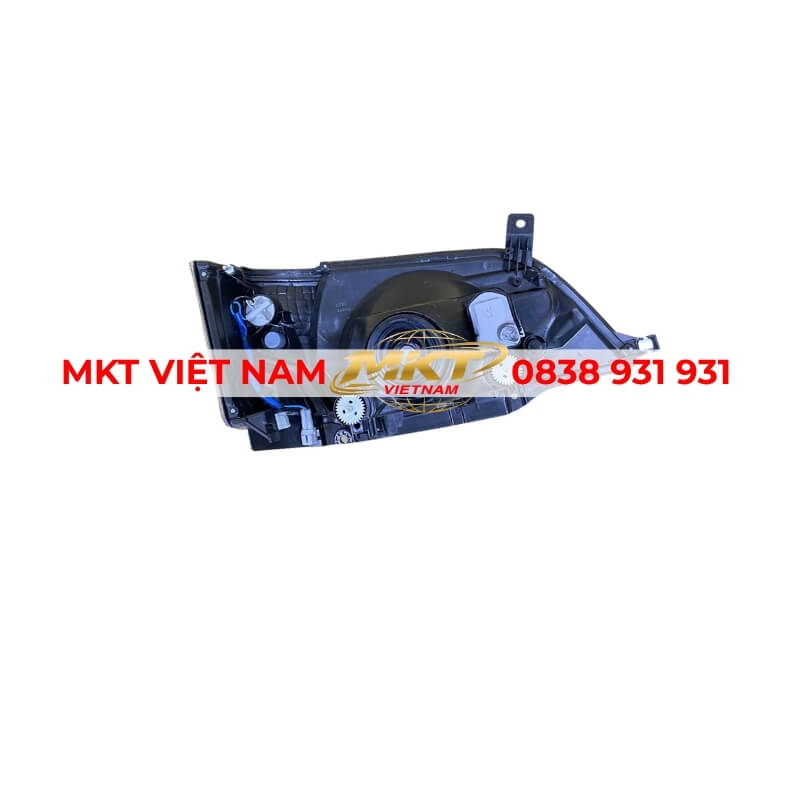 đèn pha hino 300 lắp phía trước cabin